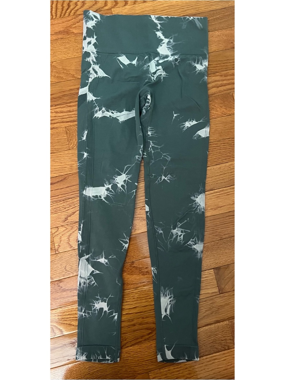 Olive Green Tie-Dye High-Waist Scrunch Leggings